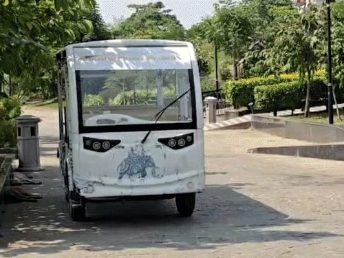 Mahakal E-Carts Down 2 Days, Back Partly: VIPs Ride, Elderly Walk